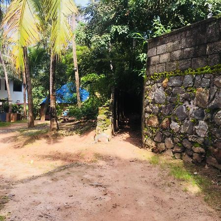 Ganesh House Ayurveda Homestay Kovalam Bagian luar foto