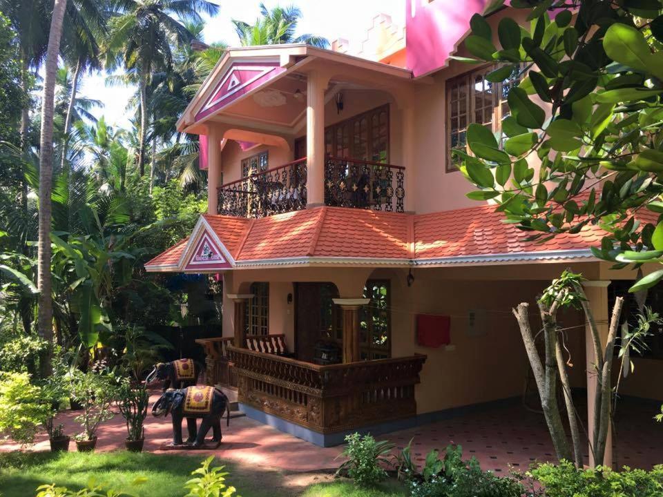 Ganesh House Ayurveda Homestay Kovalam Bagian luar foto