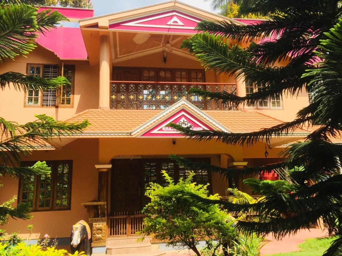 Ganesh House Ayurveda Homestay Kovalam Bagian luar foto